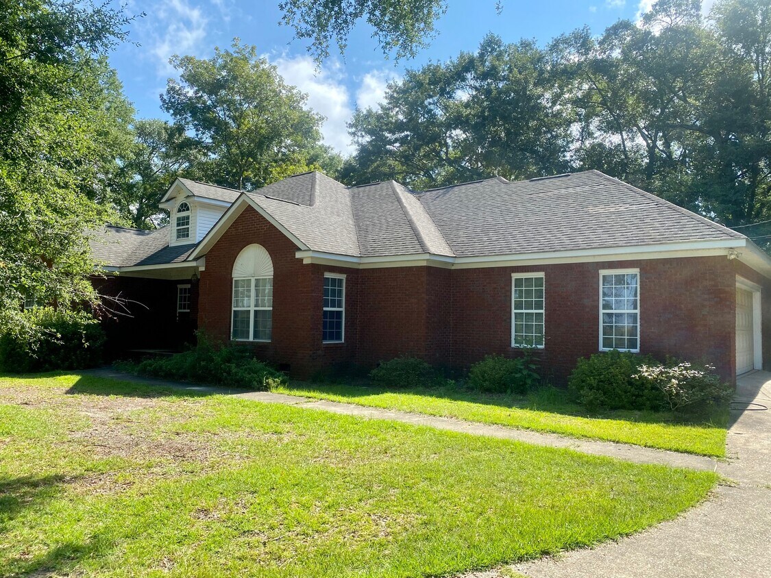 271 Woodlawn Dr Eufaula, AL 36027 Alquileres en Eufaula, AL