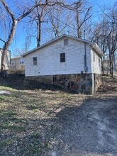 Building Photo - 398 Hill St