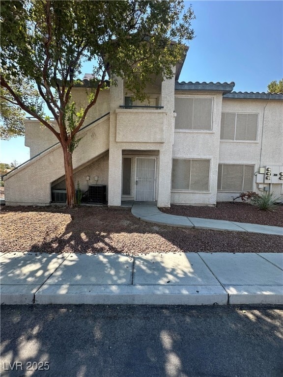 Building Photo - 3055 Casey Dr