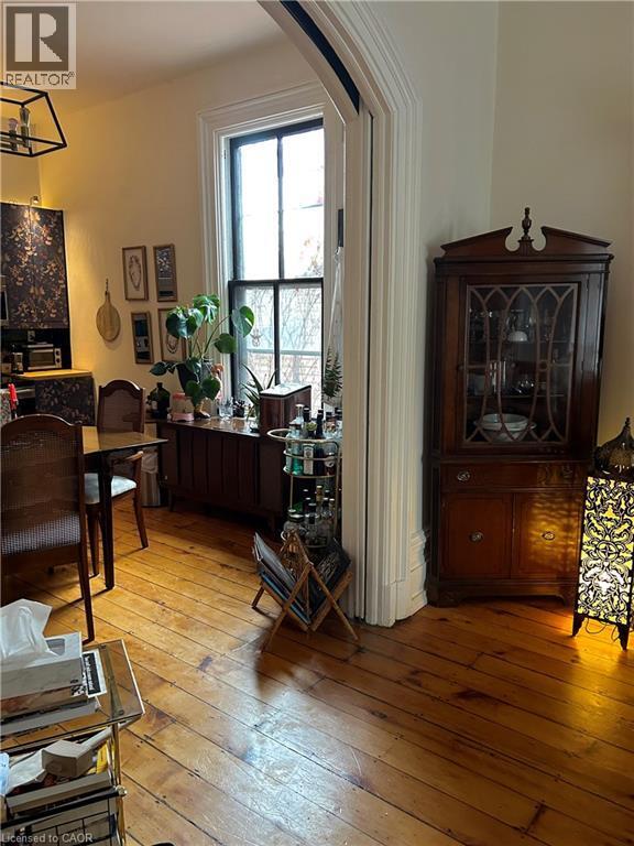 Photo du bâtiment - 43 Pearl St S