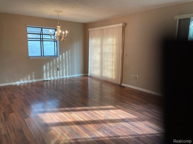 Building Photo - 2416 Tanbark Ct