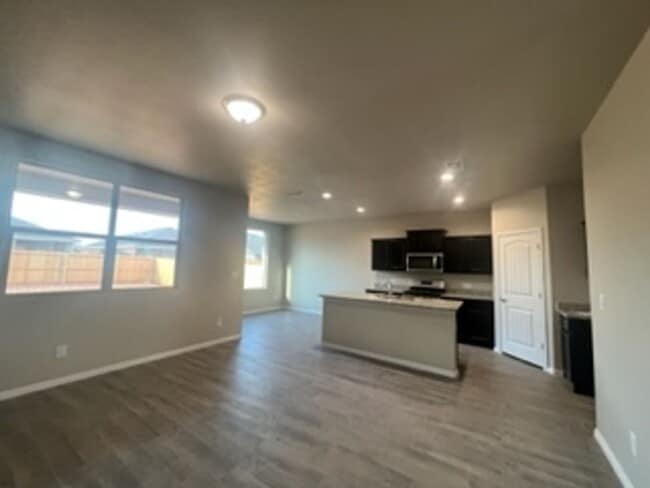 Building Photo - For Lease - 1628 Palo Duro Dr - Odessa, TX