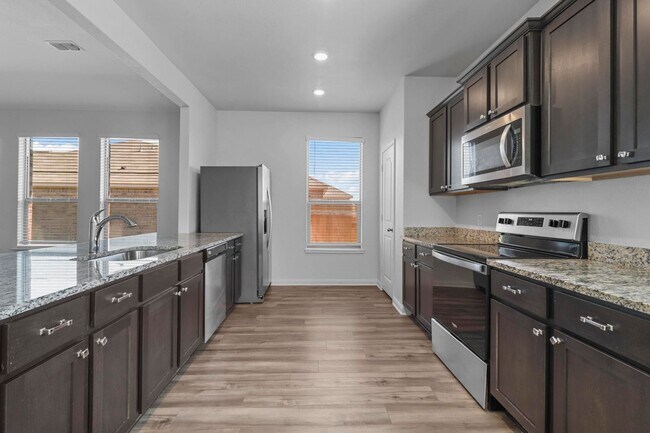 Foto del edificio - Four Bedroom Two Bath, Single Story Home