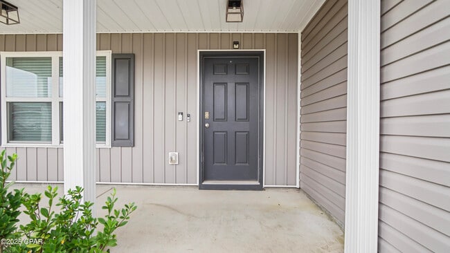 Building Photo - 7115 Shimano Way