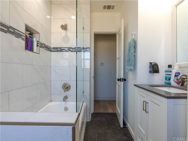 Building Photo - 9412 Nance Ave