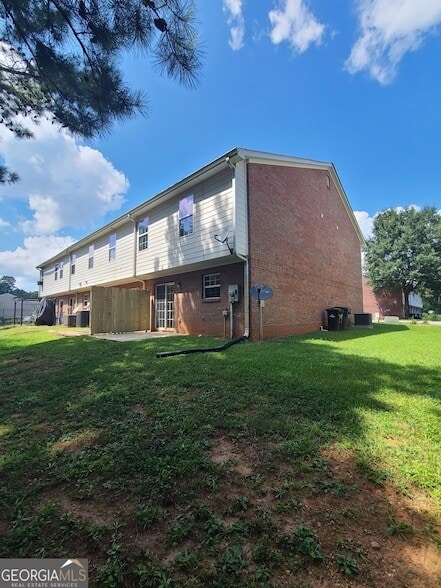 Building Photo - 1005 Magnolia Gardens Walk