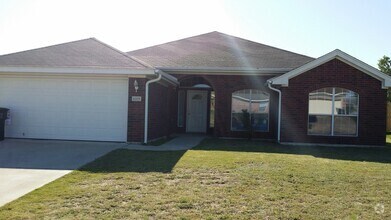 Building Photo - 4208 Tropicana Dr