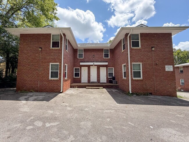 Foto del edificio - 305 Sunrise Ln