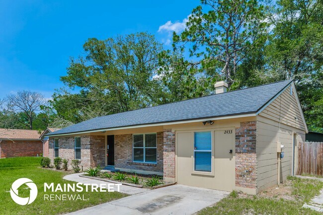 Building Photo - 2433 Justin Rd E