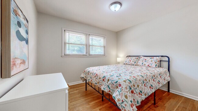 Foto del edificio - 6219 Lance Ln