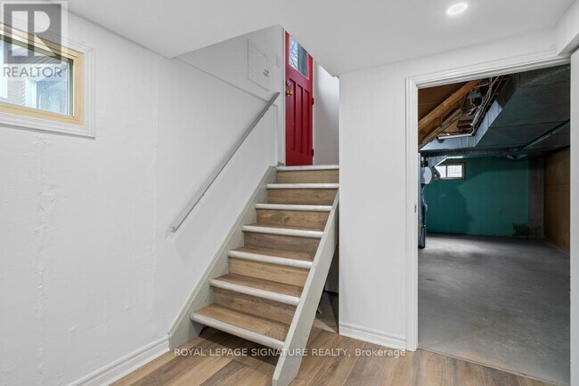 Photo du bâtiment - 12 Davidson Rd