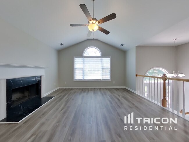 Foto del edificio - 265 Thornberry Cir
