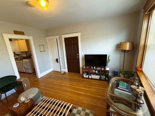 Building Photo - 89 Hancock St