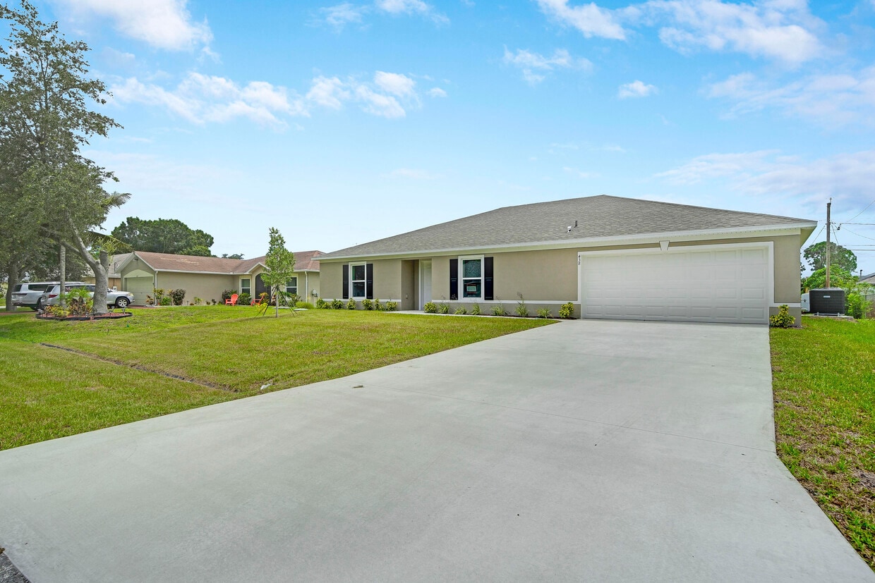 Foto principal - 438 SW Meadow Terrace