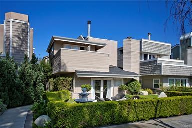 Building Photo - 507 1/2 Narcissus Ave