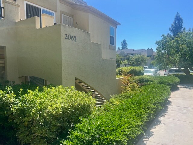 Primary Photo - 2067 Lakeridge Cir