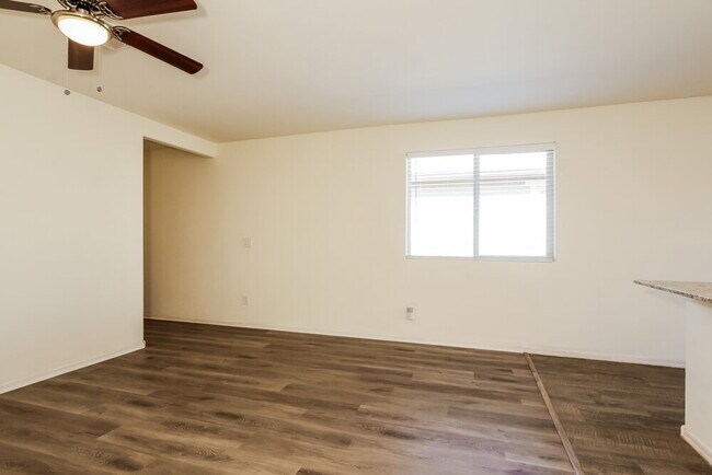 Foto del edificio - 25832 W Samantha Way