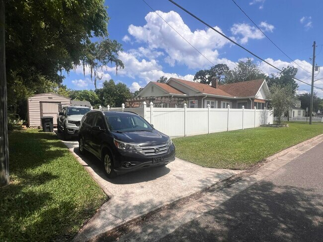 Building Photo - 4661 Astral Street