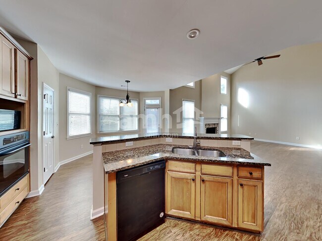 Foto del edificio - 3215 Thimbleberry Trail