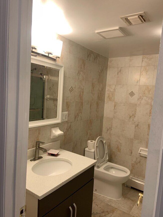 Foto del edificio - 1832 78th St