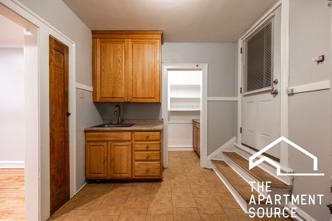 Building Photo - 5642 N Kimball Ave Building Photo - 5642 N Kimball Ave