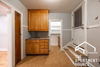 Building Photo - 5642 N Kimball Ave Building Photo - 5642 N Kimball Ave