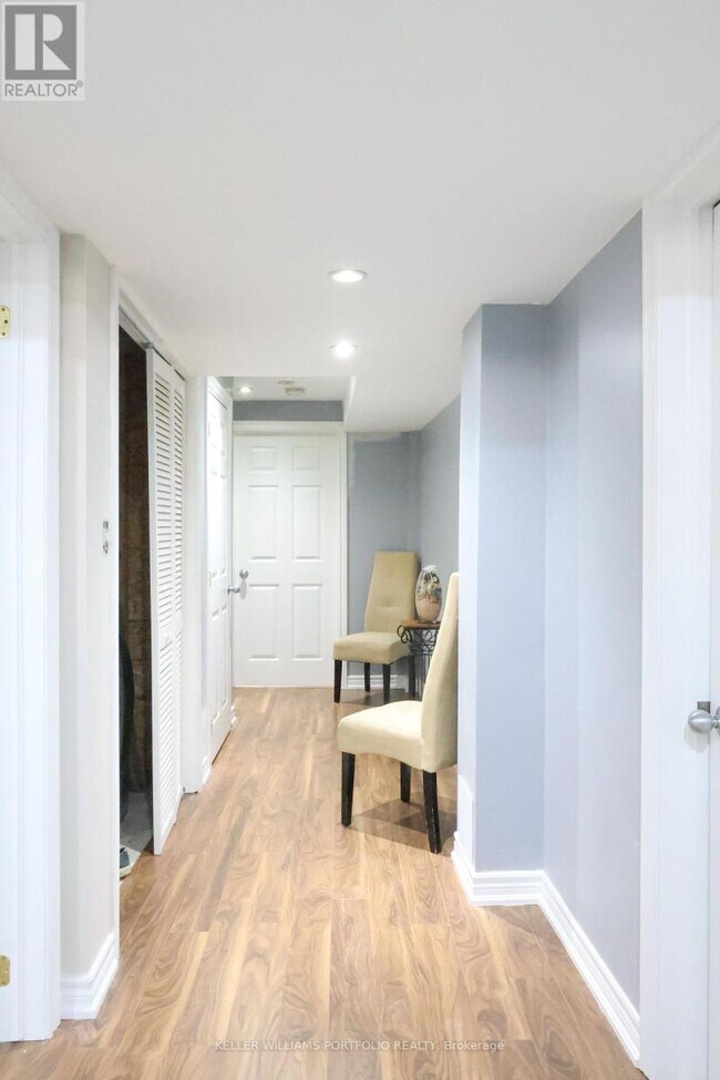 Photo du bâtiment - 1891 Secretariat Pl