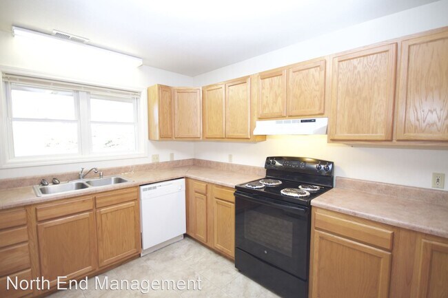 Foto del edificio - 352-360 Dula Springs Rd