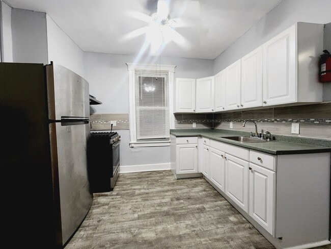 Building Photo - 125 Audubon Ave
