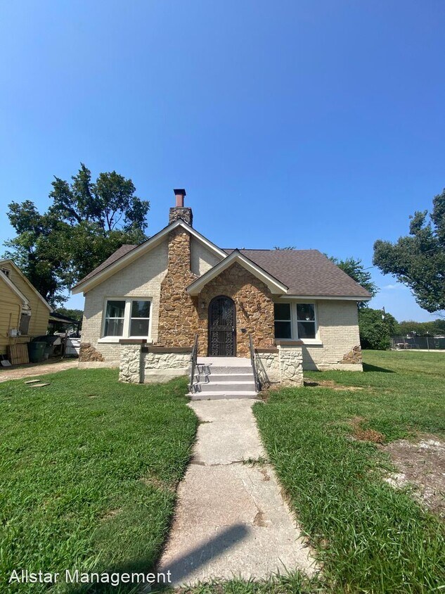 Foto principal - 4 br, 3 bath House - 797 N Merton St