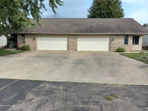 Building Photo - 1675 Delta Dr