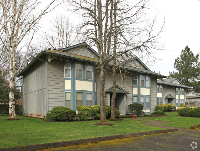 Building Photo - 22845-22857 SW Washington St