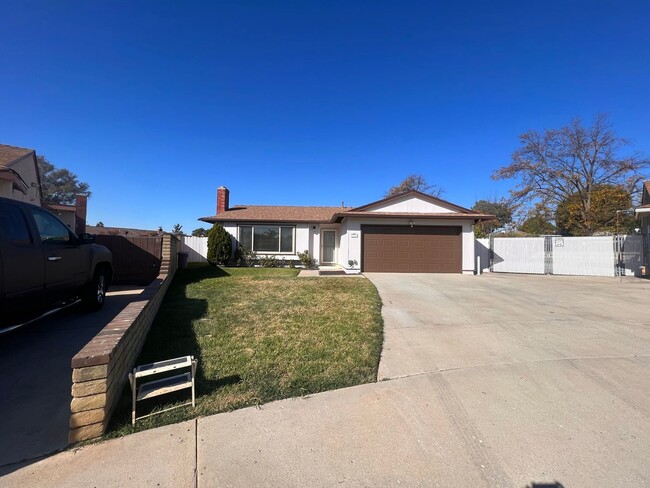 Building Photo - FULLY REMODELED 3+BR/2BA home in EL CAJON ...