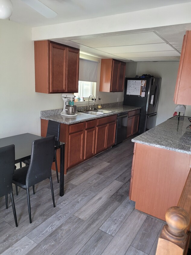Foto principal - 715 Iowa Ave