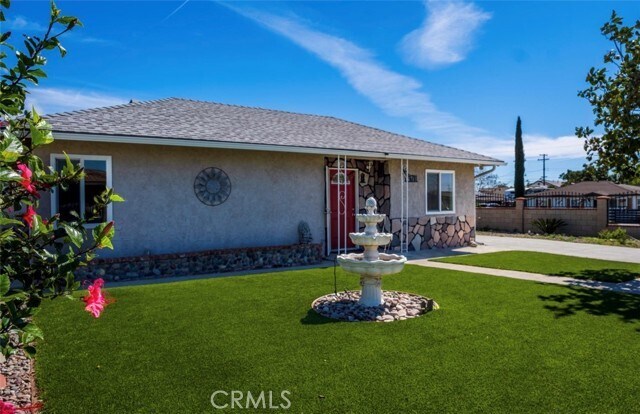 Foto del edificio - 6781 Jacaranda Ave