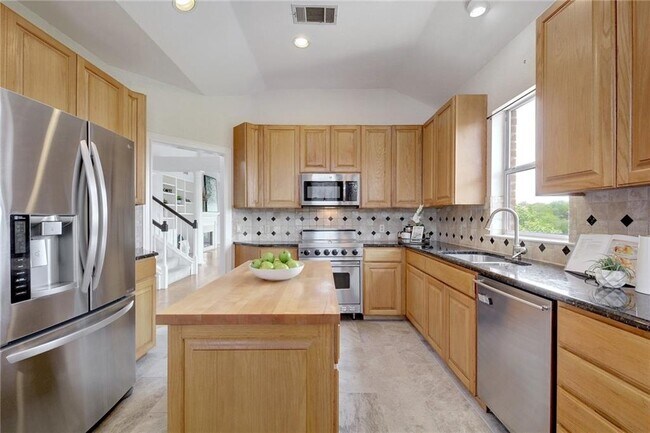 Building Photo - 5730 Misty Hill Cove
