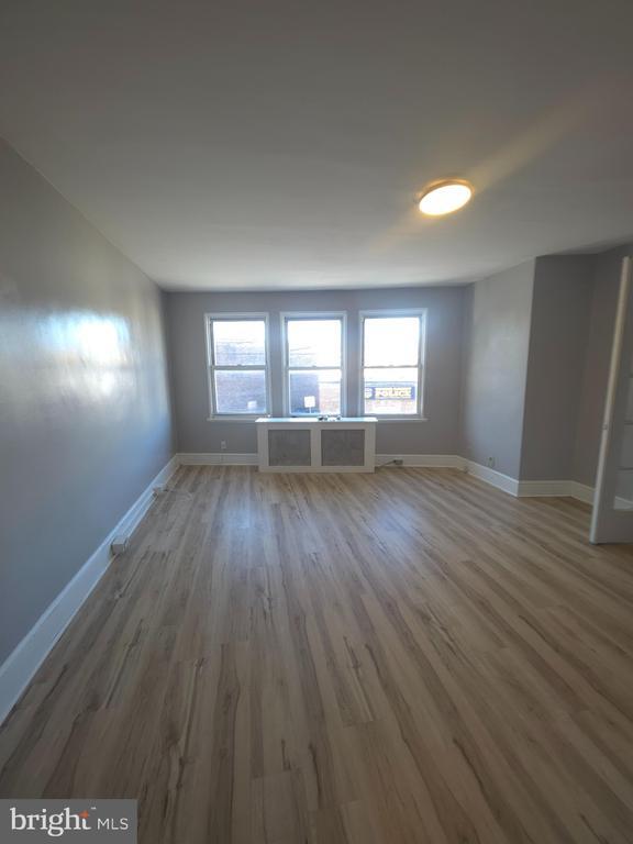 Building Photo - 707 Long Ln