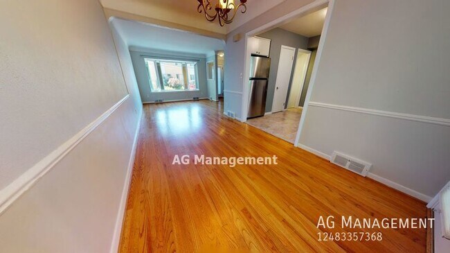 Foto del edificio - 2604 Rochester Rd - Unit #10 - Great Royal...