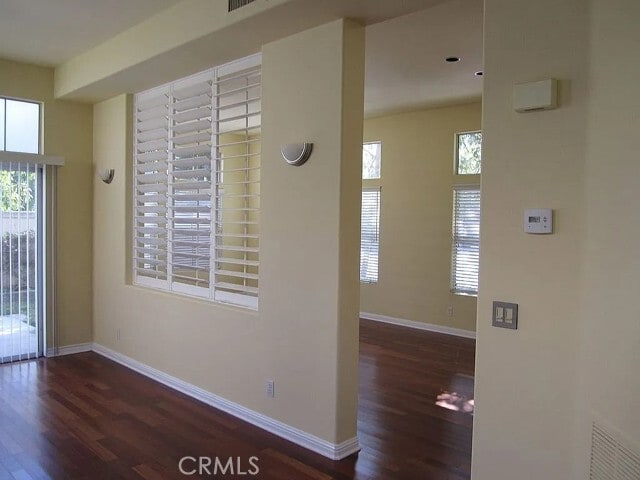 Building Photo - 2657 Plumb Dr