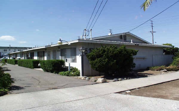 Foto del edificio - 1722-1732 E Palmyra Ave