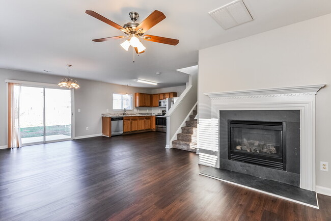 Foto del edificio - 6037 Ladish Ln