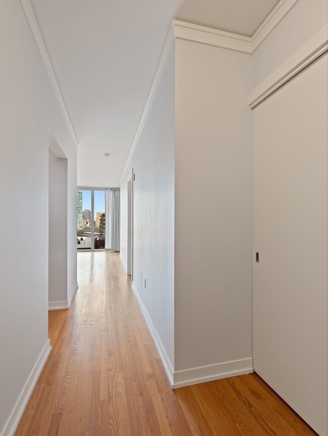 Foto del edificio - 1570 Elmwood Ave