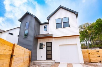Building Photo - 2713 Bristol Dr