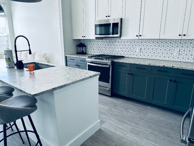 Foto del edificio - 2411 Coronet Way NW