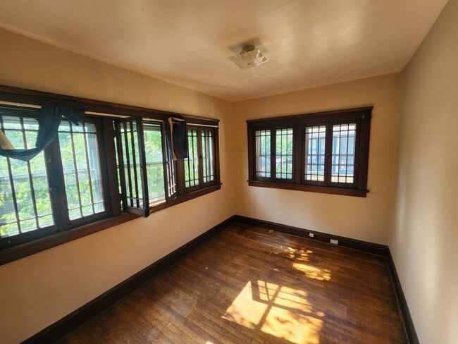 Foto del edificio - 1676 Coventry Rd
