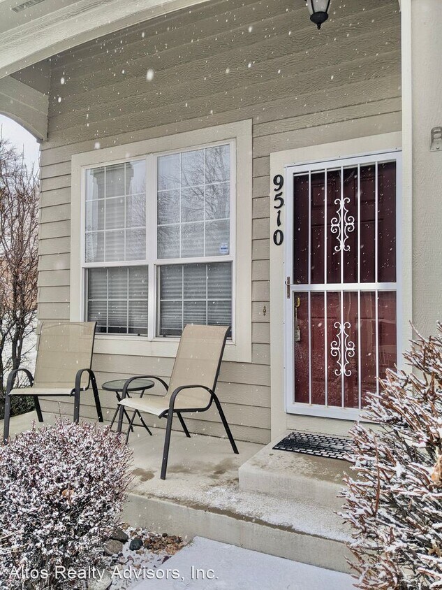Primary Photo - 2 br, 2.5 bath House - 9510 Silver Spur Lane