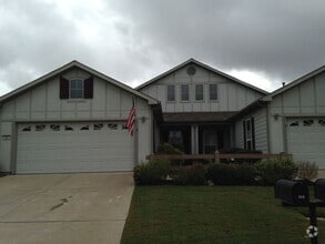 Building Photo - 106 Bowie Cir