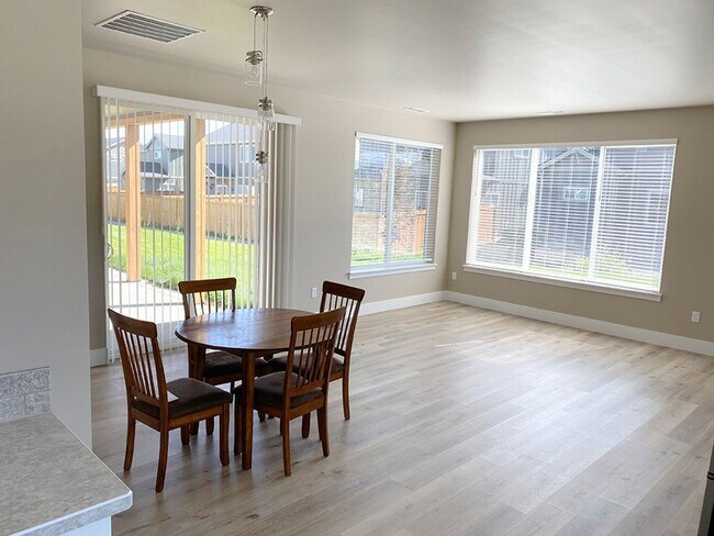 Building Photo - Beautiful Single Family Detached Home in N...
