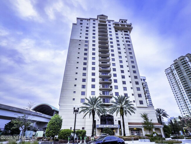 Foto del edificio - 1478 Riverplace Blvd