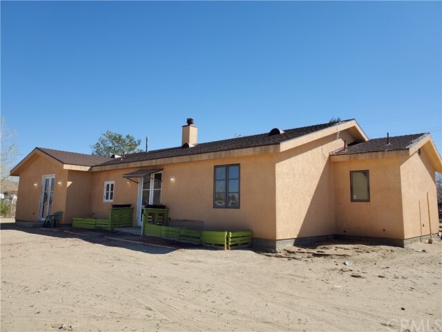 Building Photo - 9627 E Ave Q4